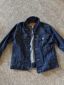 Levi's Kids Jean Jacket Trucker Red Tab Youth Levi Denim Coat, Dark Wash Size M - Picture 1 of 3