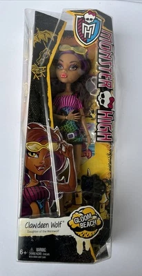 NEW 2015 Monster High Clawdeen Wolf GLOOM BEACH Damaged BOX NRFB - Image 1 of 4