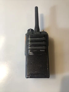 Radio digital bidireccional Hytera PD402i - G86 SOLO PIEZAS - Imagen 1 de 10