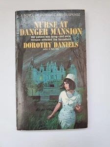 Nurse at Danger Mansion - Dorothy Daniels - Lancer Book 1966 - Picture 1 of 9