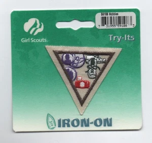 Brownie GS, Hobbies, Try-Its Patch, (1999), Mint on Card! - Picture 1 of 2