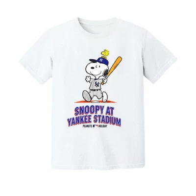 Snoopy. Bateo en el Yankee Stadium Foto 1 de 4