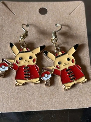 Pendientes Pokemon Pikachu hechos a mano Foto 1 de 2