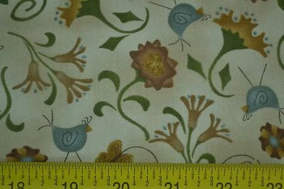 Por 1/2 yarda, flores y pájaros marrones y verdes en edredón de algodón tostado, gallo rojo, M7116 Foto 1 de 4
