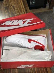 Nike Air Jordan 1 Low Retro OG White University Red CZ0790-161 Herren 9,5 - Bild 1 von 9