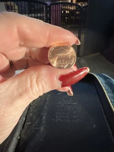 COIN-U.S. 2019 Lincoln Penny with Shield (No Mint Mark ) - Picture 1 of 3