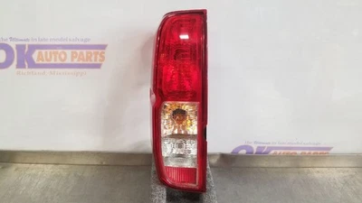 Luz trasera Nissan Frontier 18 2018 conductor izquierdo  Foto 1 de 4