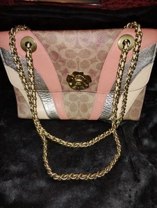 Coach 69526 Schultertasche Parker Signature Wave Patchwork *gebraucht*  - Bild 1 von 8