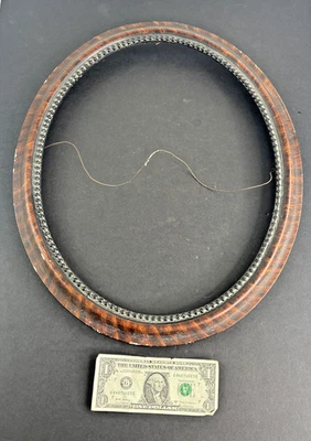 Antiguo marco de madera ovalado a rayas de tigre con borde de cuentas 19"x16" SIN VIDRIO Foto 1 de 4