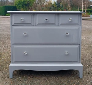 Stag Minstrel Small Chest Of 5 Drawers, Professionally Refinished Soft Grey. - Picture 1 of 4