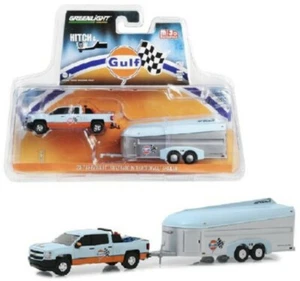 2017 Chevrolet Silverado + AEROVAULT TRAILER 'Gulf', Greenlight 1:64 - Picture 1 of 2