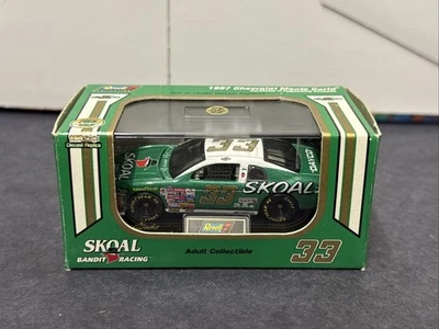Ken Schrader #33 1997 Skoal Bandit 1:64 NASCAR Revell diecast nuevo raro Foto 1 de 4