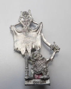C12 Goblin Standard Bearer (A) Citadel Metal Oldhammer - Bild 1 von 1