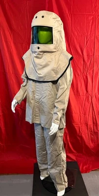 Oberon 40 Cal Arc Flash Hood, Coat and Bib Suit Set Size XL - Image 1 of 4