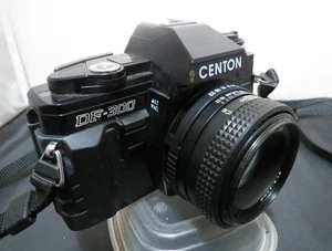 Vintage CENTON DF-300 35mm Film SLR Camera /w Centon 1.8/50mm Lens - Picture 1 of 11