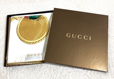 GUCCI 真丝围巾 33 英寸白金链奖章图案豪华配件带 B — 第 1/4 张图片