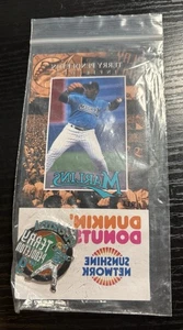 1995 Florida Marlins Stadium TERRY PENDLETON #9 Pin Limited Edition NEU - Bild 1 von 2
