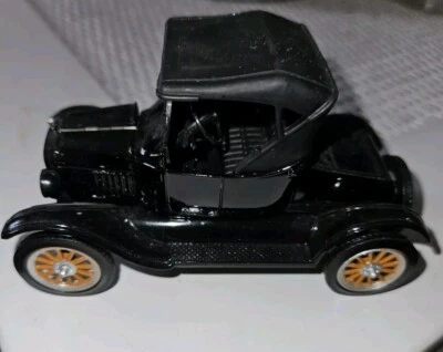1:32 - 1925 Ford Model T Roadster 1/32 Diecast Car - Image 1 of 4
