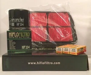 Service Kit Fits TRIUMPH TIGER 800 (2011 to 2020) Filters and 3 x Spark Plugs - Picture 1 of 6