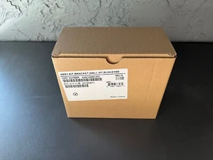 Polycom 2200-48893-002 Staffa di montaggio a parete in polietilene per VVX EM50 - basso profilo - Foto 1 di 2