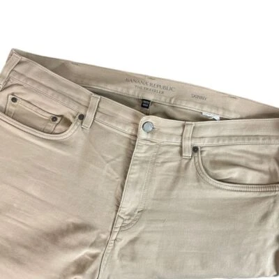 Pantalones de mezclilla ajustados Banana Republic Traveler para hombre marrón mezcla de algodón elásticos LEER Foto 1 de 4