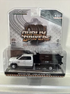 Camión de volteo 1:64 Greenlight Dually Drivers 2018 Ram 3500 Landscape diecast blanco - Imagen 1 de 2