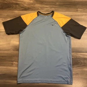 Camisa Nike para hombre ropa deportiva de bloques de color medio - Imagen 1 de 7