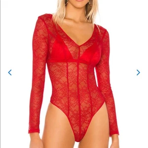 Lovers + Friends Pearson Bodysuit Cherry Red Lace Women’s XS NEW - Picture 1 of 12
