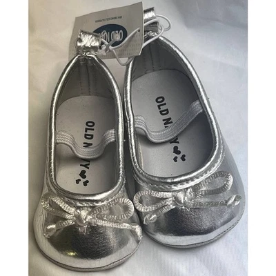 Zapatos bailarina plateados antiguos azul marino para bebé niña - NUEVOS - 0-3 MOS  Foto 1 de 4
