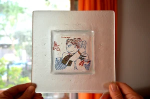 ARTISTA GRECO ALEKOS FASSIANOS SERIGRAFIA SU VETRO SOFFIATO GRANDE VASSOIO NOCI - Foto 1 di 12