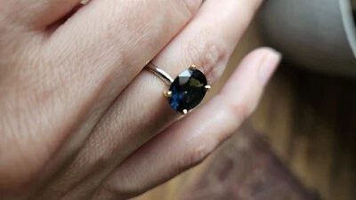 Alianza de compromiso de oro platino zafiro natural verde azul de 3,04 quilates Foto 1 de 4
