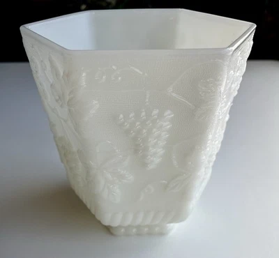 Vintage MCM Anchor Hocking Fire King White Milk Glass Vase 7x6” - Image 1 of 4