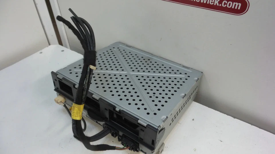 MÓDULO DE RADIO Audi A6 (C6) Sedan 2.0 TDI 16V (BLB) 2004 4F0035541 - Imagen 1 de 1