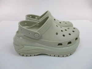Crocs Unisex Classic Mega Crush Tan Clog Shoes Men's 4 Women's 6 Green - Picture 1 of 9