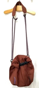 230293 Bolso LULULEMON LU9AXWS Cobre 3L Rollo Top Bandolera Bolso Ajustable Usado en Excelente Condición - Imagen 1 de 11