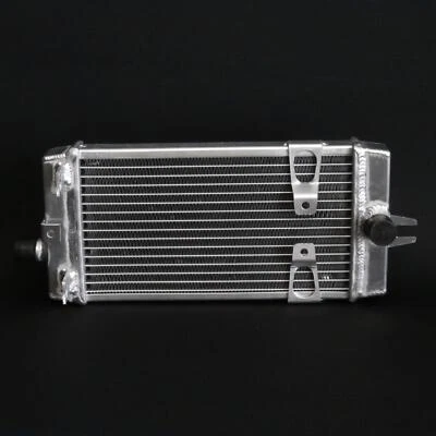 Radiador de aluminio Triumph Street Twin Rezo Performance 17-22 Foto 1 de 4