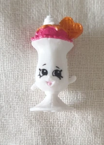 Shopkins character 3-066 Suzie Sundae Season 3 Sweet Treats Rare - Bild 1 von 2