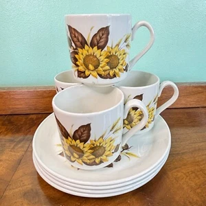 4x Vintage Johnson Brothers Pinecone Sunflower Tea/Coffee Cups & Side Plates - Picture 1 of 13