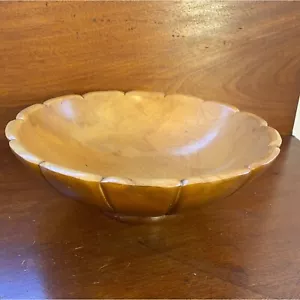 Beautiful wood salad bowl | vintage wooden bowl | serving bowl | mcm bowl - Picture 1 of 8
