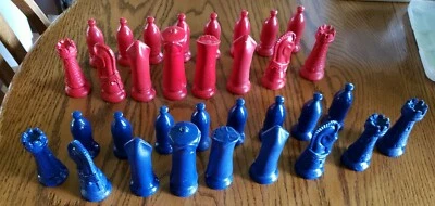 JUEGO AJEDREZ CERÁMICA 33 PIEZAS ROJO/AZUL PIEZAS REY 4 1/4" Y PEÓN 2 3/4" ALTO Foto 1 de 4