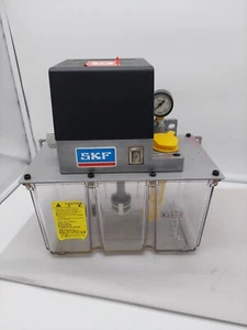 H1801  SKF  KWS-K005  LUBRICATION PUMP - Picture 1 of 4