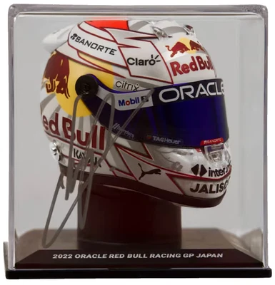 Capacete de corrida Redbull Fórmula 1 assinado por Sergio Perez escala 1:4 com certificado de autenticidade Beckett - Imagem 1 de 2