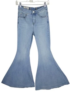Pantalones de mezclilla We The Free People CRVY 26 cortos de encaje con dobladillo lavado claro boho - Imagen 1 de 11