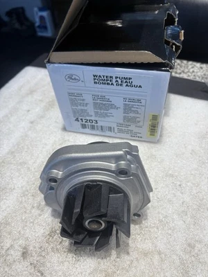 BOMBA DE AGUA PUERTAS 41203 FIAT 500X 124 500 500L JEEP RENEGADE nuevas Foto 1 de 4