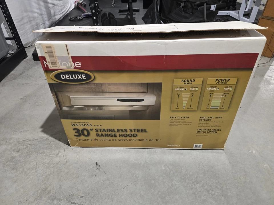 Campana extractora Nutone de acero inoxidable 30" WS130SS Foto 1 de 4