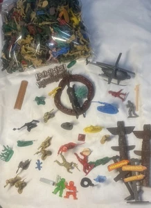 Piezas de guerra de juego de guerreros del ejército de colección 340+ varios colores y tamaños - Imagen 1 de 13