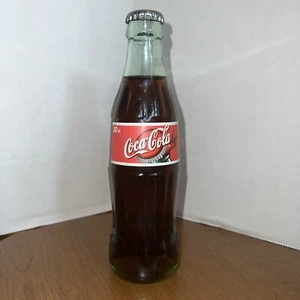 1991 Coca-Cola 0.20 Liter green glass bottle Hobbleskirt from Spain w/ '96 label - Picture 1 of 7