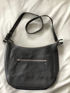 Cole Haan graue Leder-Schultertasche aus Kieselsteinen EUC - Bild 1 von 10