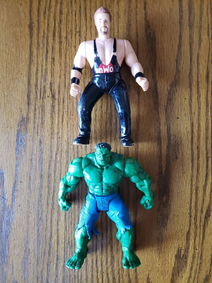 Figuras de acción Marvel Hulk Hogan 2002 y Kevin Nash 1998 Nuevo en caja WCW Foto 1 de 4