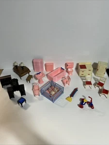 Vintage Konvolut 24 Puppenstubenmöbel und Zubehör - Bild 1 von 17